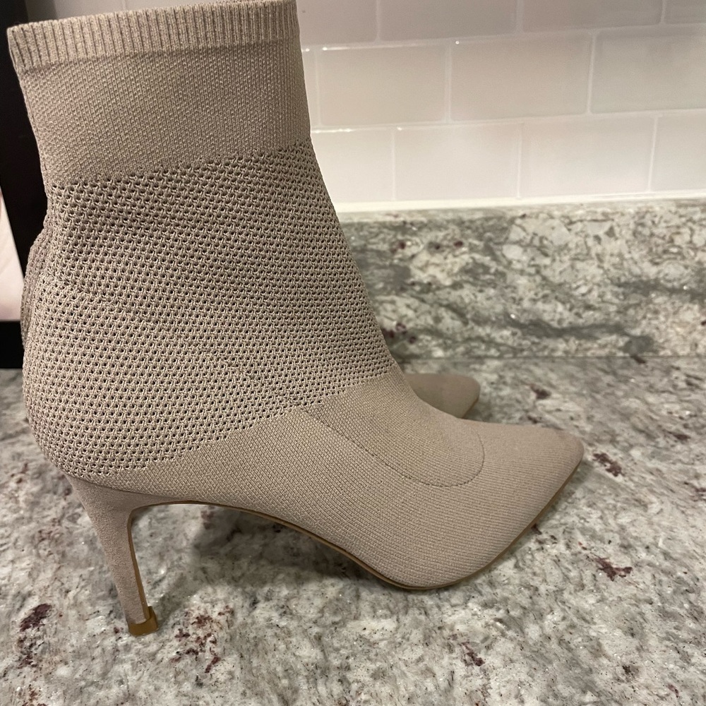 Steve Madden booties 7